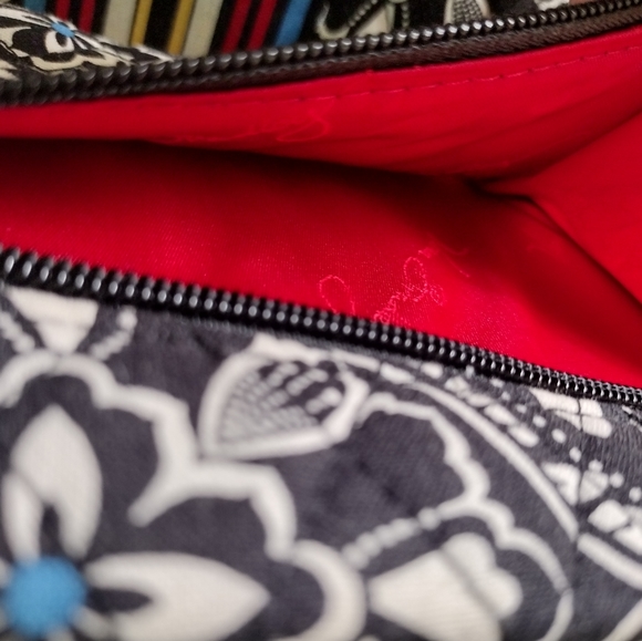 SOLD-Vera Bradley Barcelona Fall 2010 Lisa B Bag Opera Wallet BlackWhite Stripes - Picture 12 of 16